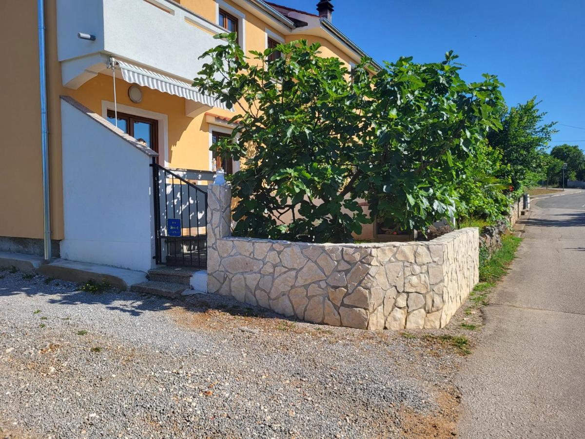 Apartment Luna Malinska Exterior foto